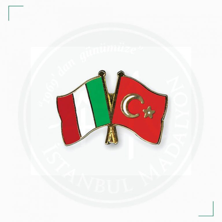 Macaristan & Türkiye Bayraklı Yaka Rozeti